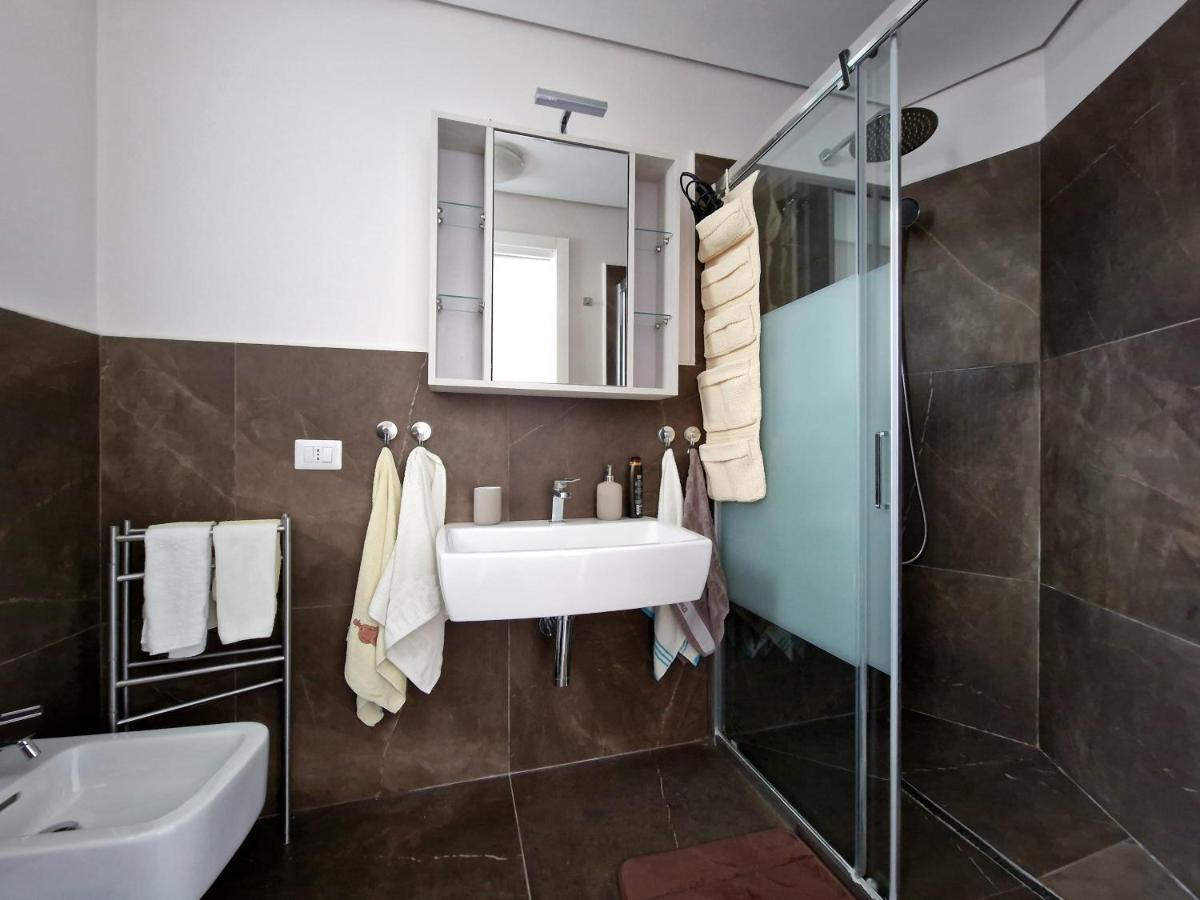 The White Domus Apartment Taormina Bagian luar foto