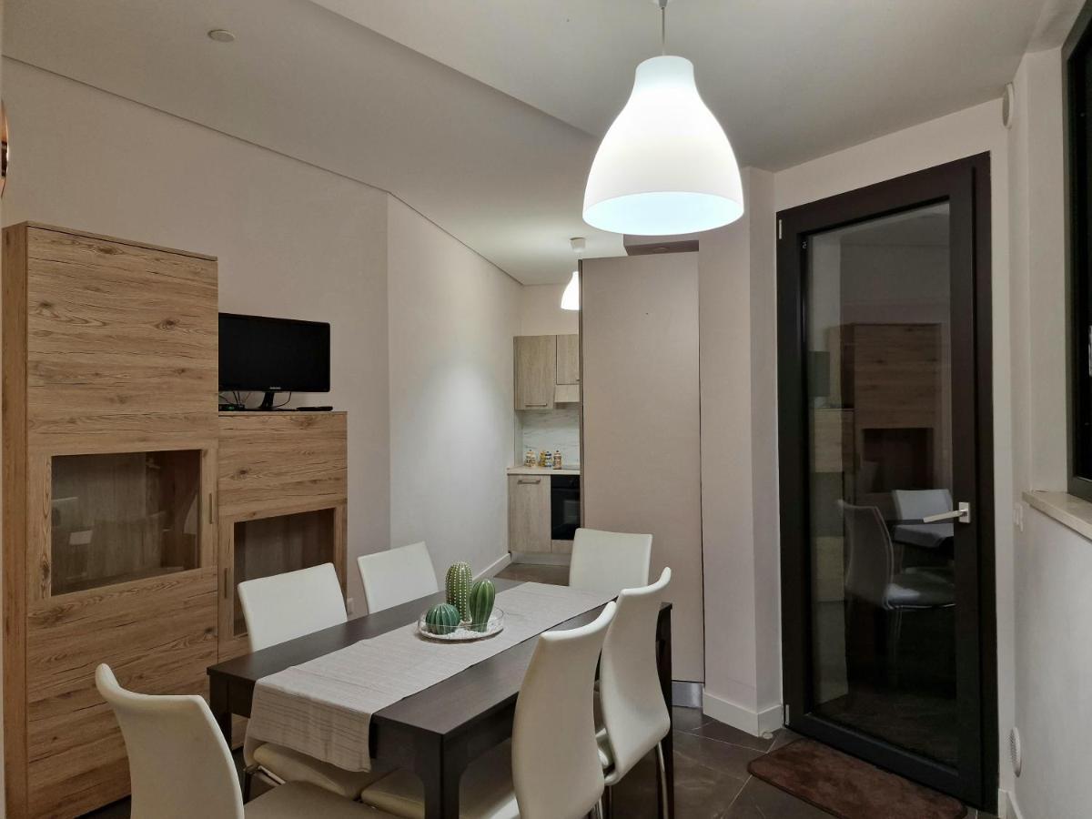 The White Domus Apartment Taormina Bagian luar foto