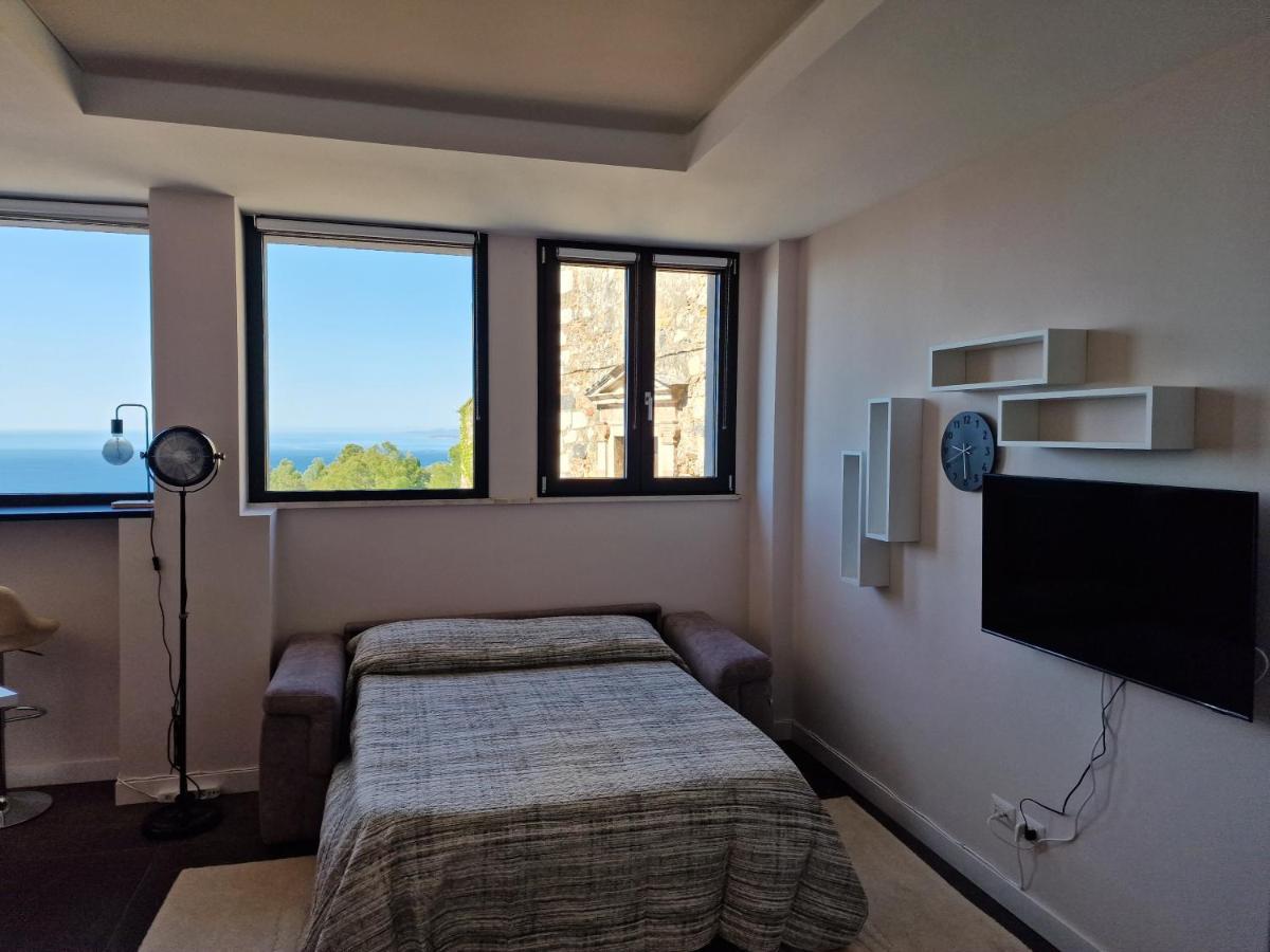 The White Domus Apartment Taormina Bagian luar foto