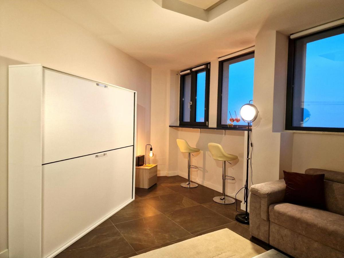 The White Domus Apartment Taormina Bagian luar foto